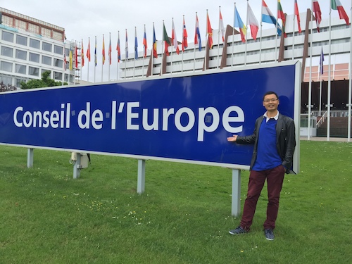 学生最喜爱的老师+色漫
+曹健横版照片